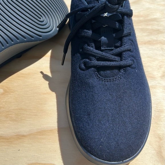 Allbirds Men's Wool Runners Navy Sneakers size 8.5 - Picture 1 of 8